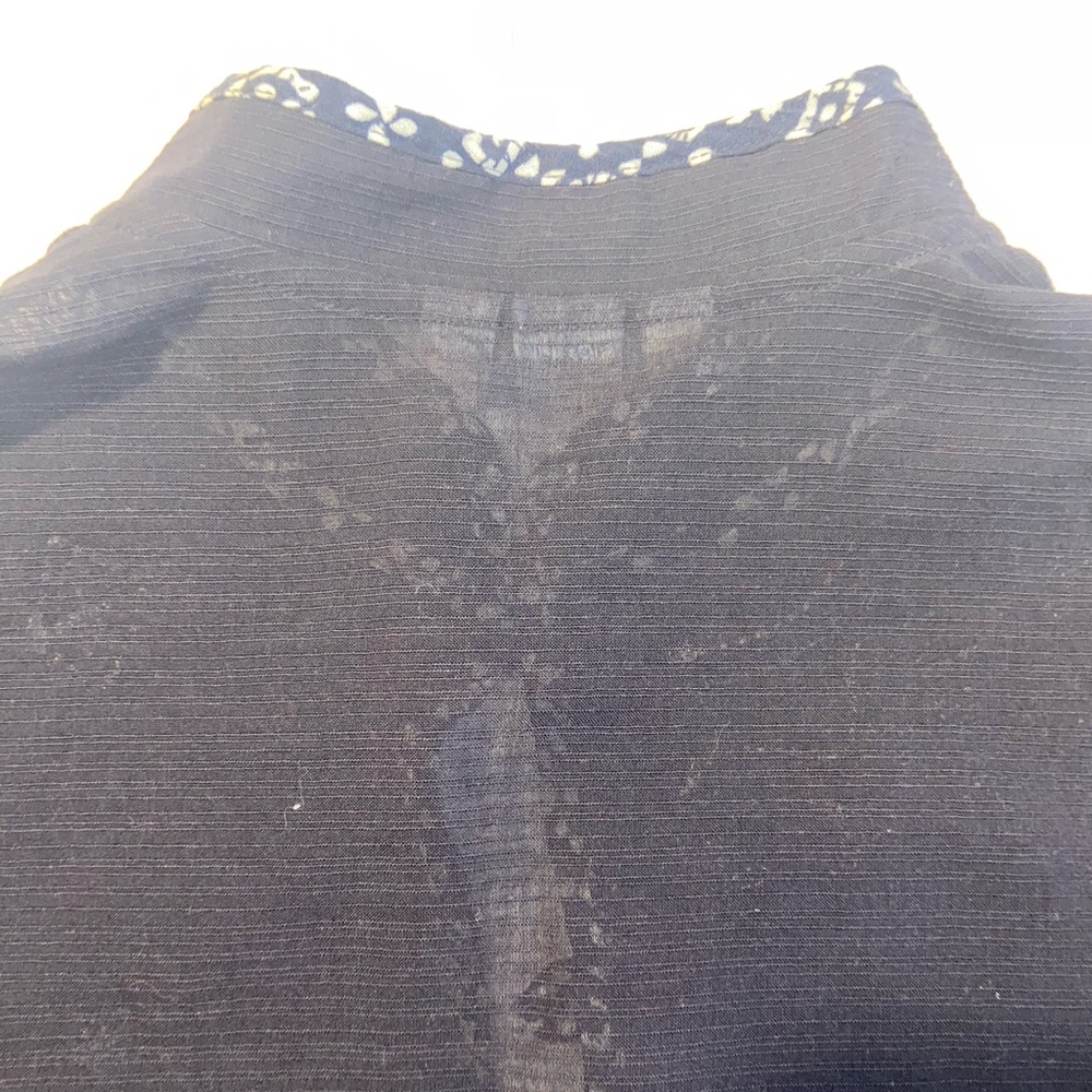 Button up - Picture 12 of 12
